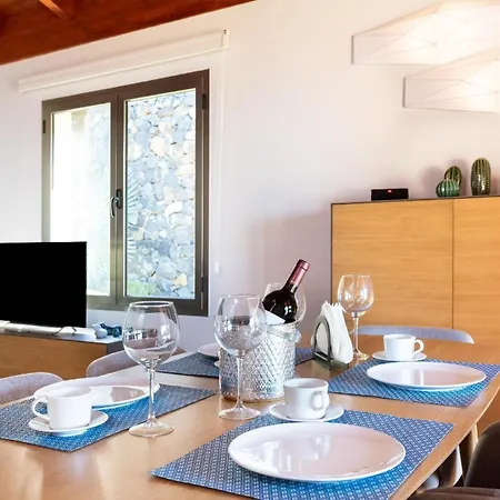 Fuer 3 Personen Und 1 Kind In Juan Fernandez, Teneriffa Nordkueste Von Teneriffa * El Pris